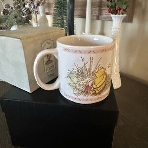 Winnie the Pooh Mug - Cream and Brown Charente